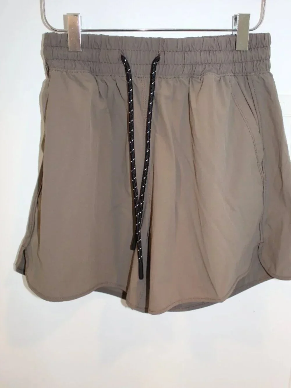 Men’s Abercrombie & Fitch YPB motionTEK 5” Retro Active Shorts - XS